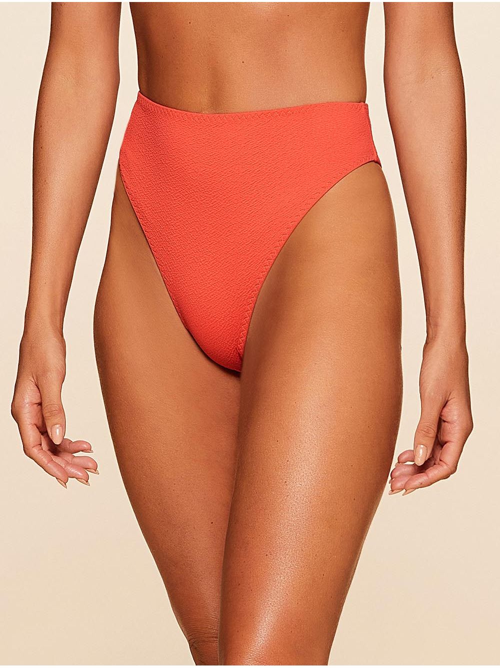 Cia Marítima — Hot Pants Lisos Solanas